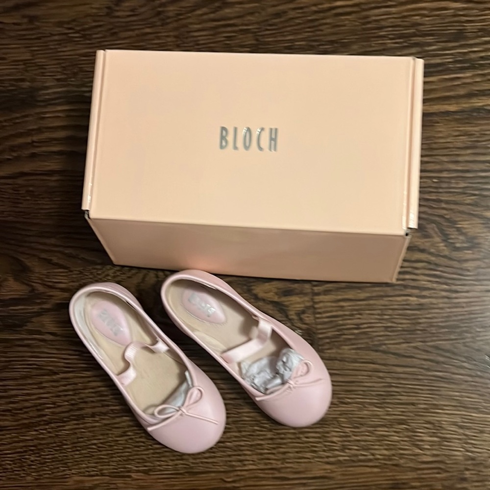 NWT Bloch toddler shoe